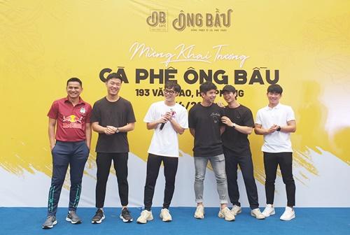 Theo chân Công Phượng Văn Toàn khởi nghiệp tay trái bằng kinh doanh cà phê